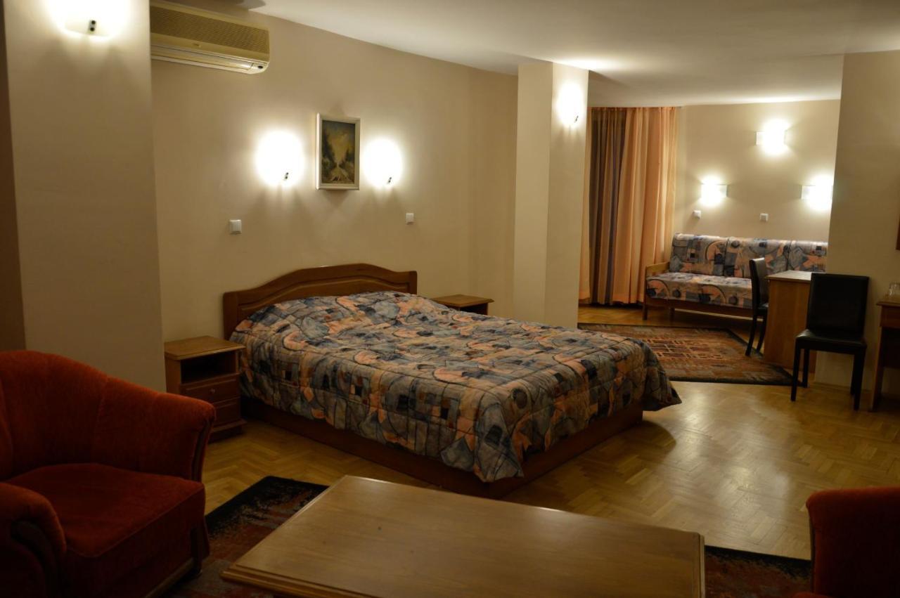 Hotel Drama Burgas Exterior foto